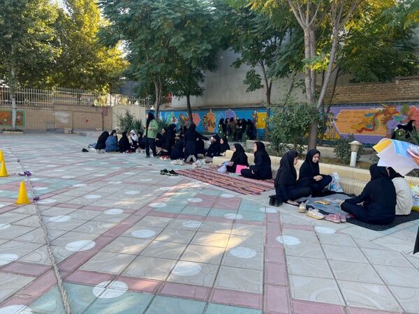 هفته سلامت روان و روز جهانی غذا در دبیرستان جنت شهرستان سملقان