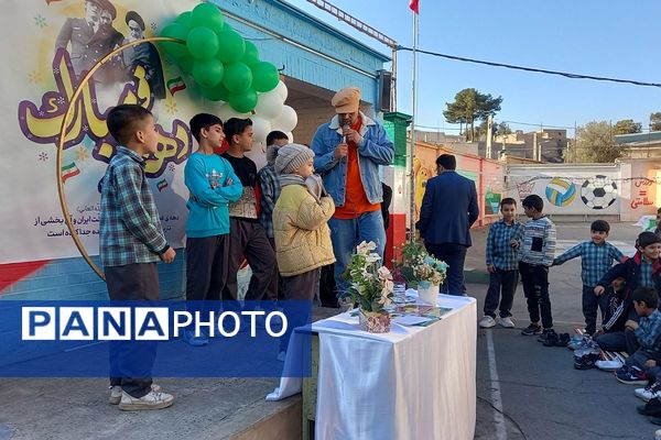 جشن دهه فجر و اعیاد شعبانیه در آموزشگاه شیخ جنید پیشوا