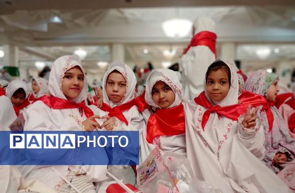 جشن تکلیف 3 هزار نفری دختران در حرم حضرت معصومه(س)