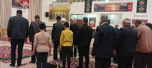 نماز جماعت در شب میلاد حضرت زهرا س در خلیل آباد
