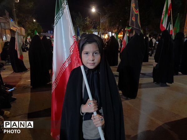 طنین گام‌های به‌هم‌پیوسته در شهر کهن نیشابور