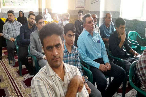 مراسم تجلیل از دانش‌آموزان ممتاز شاهد و ایثارگر شهرستان بوشهر