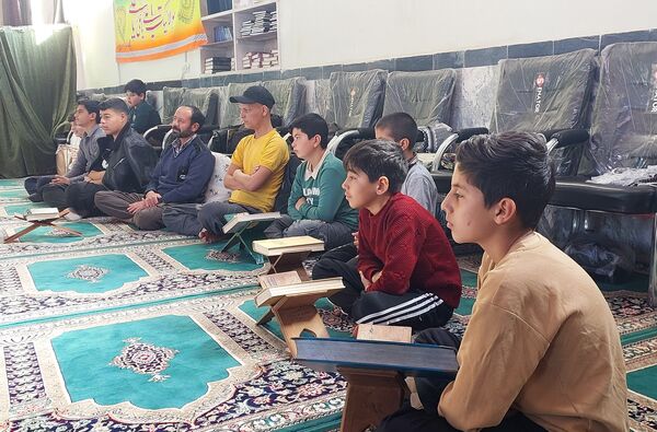 حضور مسئولان آموزش و پرورش در جمع دانش آموزان معتکف جلگه رخ