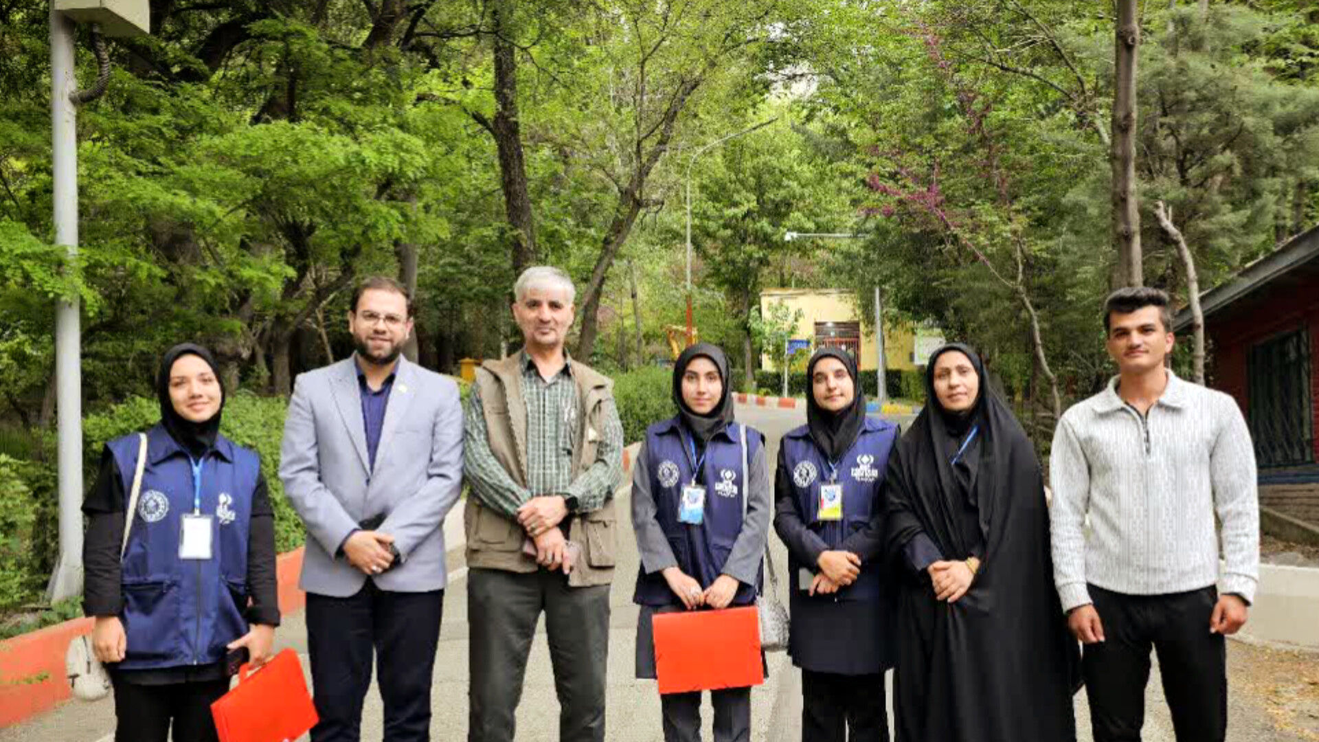 برترین دانش‌آموزان دختر خبرنگار بام ایران در اردوی ملی «خبرنگار مسئله‌محور پانا» حضور دارند 