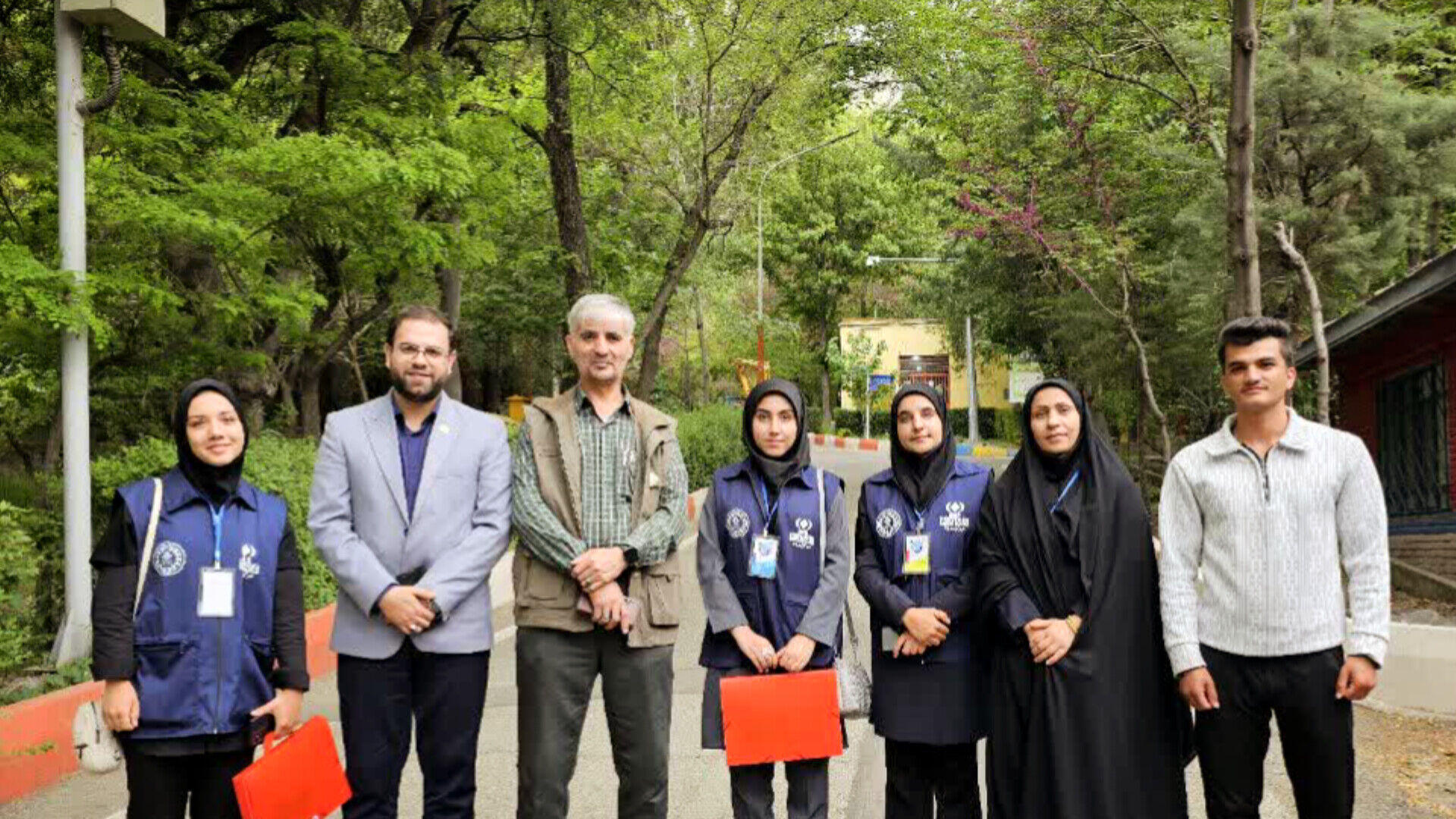 برترین دانش‌آموزان دختر خبرنگار بام ایران در اردوی ملی «خبرنگار مسئله‌محور پانا» حضور دارند 