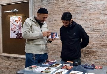 رونمایی از کتاب «نقاشِ مردم»