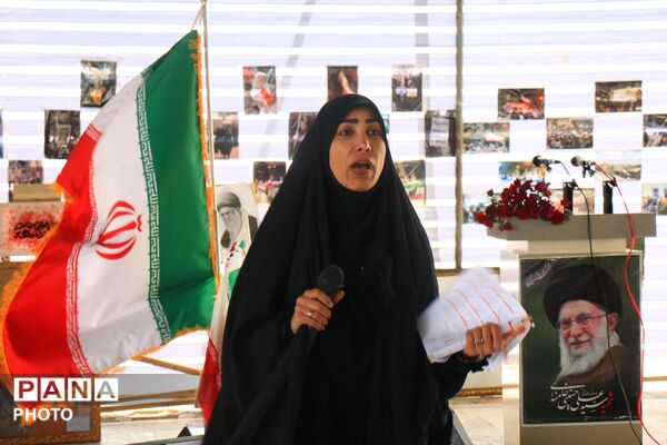 نمایش خیابانی هنرجویان هنرستان شهید سادلجی