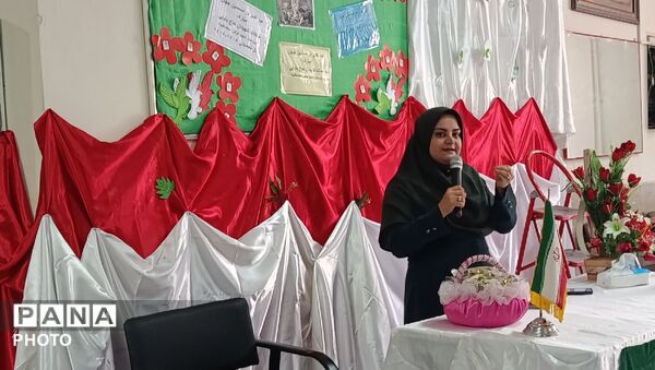 تقدیر از نفرات برتر درسی فرهنگی و هنری جشنواره خوارزمی همزمان با عید غدیر