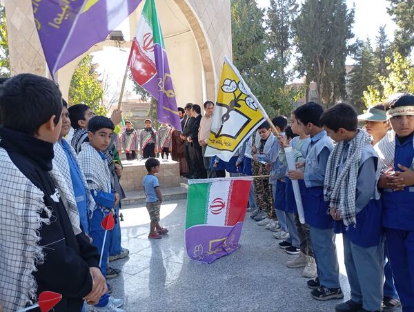 نواخته شدن زنگ استکبارستیزی در گالیکش