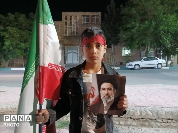 دهه نودی‌‌های یزدی پای کار انقلاب