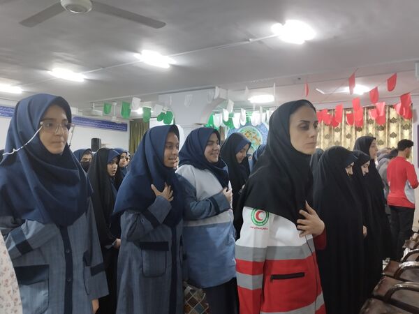 مانور سراسری زلزله در دبیرستان دخترانه شاهد شیرودی 