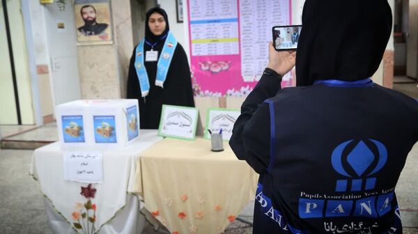 دانش‌آموزان اهوازی پای صندوق رأی؛ تمرینی برای مسئولیت‌پذیری و مردم‌سالاری
