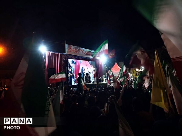 خیابان ها خالی نمی شوند