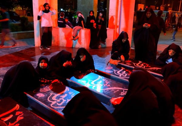  مراسم عزاداری اباعبدالله الحسین(ع) در مسجد شهدای گمنام 