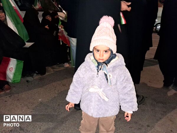 سربازان دهه نودی در قلب میدان 