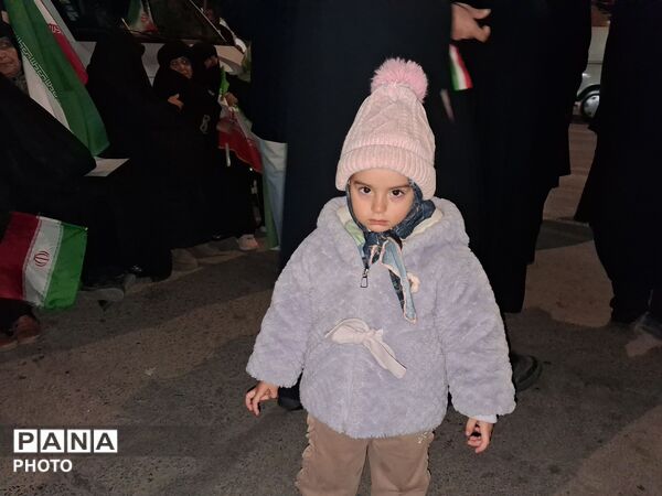 سربازان دهه نودی در قلب میدان 