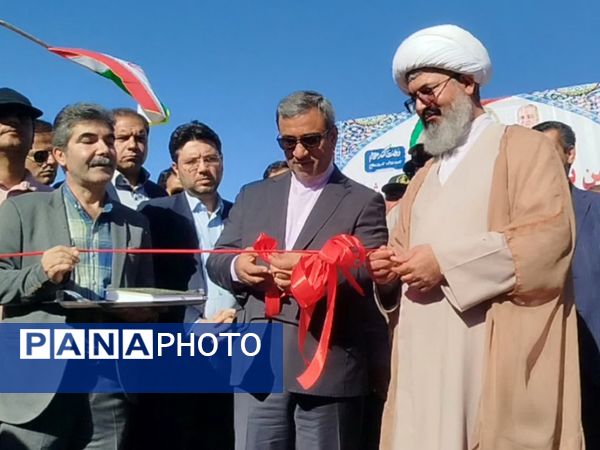 افتتاح نیروگاه خورشیدی ۳ مگاواتی (پیشرو صالح)  کاشمر با حضور استاندار خراسان رضوی