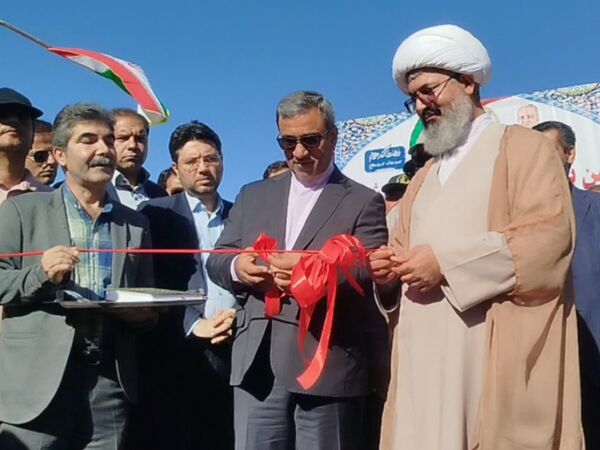 افتتاح نیروگاه خورشیدی ۳ مگاواتی (پیشرو صالح)  کاشمر با حضور استاندار خراسان رضوی