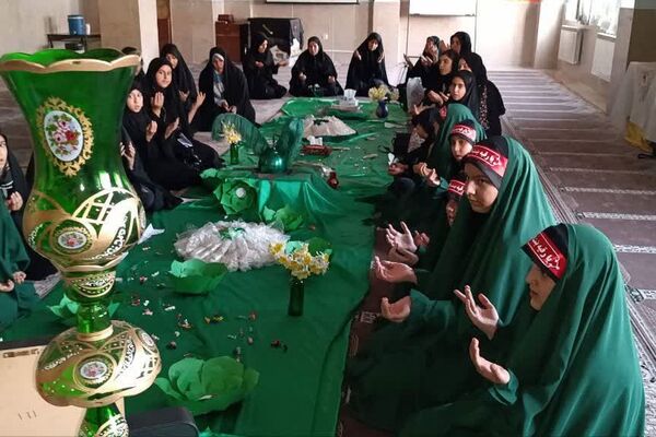 برگزاری مراسم شکوفه‌های حسینی، یادواره ای از شهدای نوجوان در شهرستان پردیس 