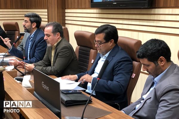 کارگاه توانمندسازی مدیران و معاونین پرورشی مدارس غیر دولتی و افتتاحیه طرح نماد در ناحیه دو شهرری 