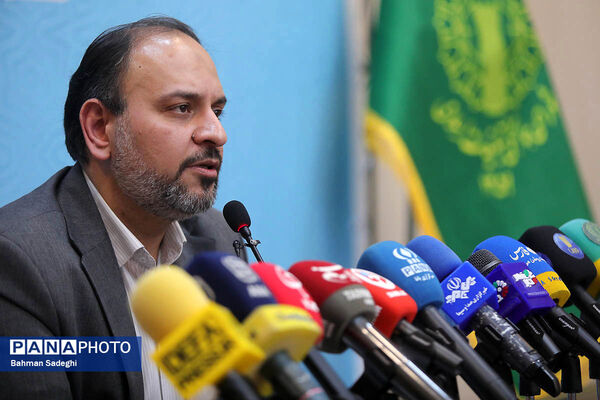 نشست خبری رئیس کمیته فرهنگیان و دانش‌آموزی ستاد دهه فجر انقلاب اسلامی