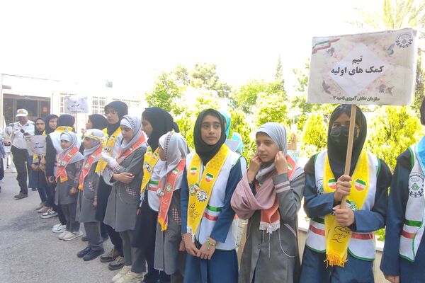 مانور مهارت‌های تشکیلاتی سازمان دانش‌آموزی ناحیه ۳ شیراز