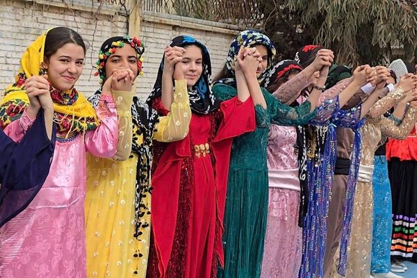  جشنواره اقوام ایرانی در مدرسه هدی؛ رنگ، موسیقی و فرهنگ در یک روز به‌یادماندنی