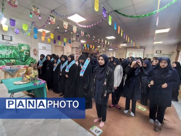 جشن نیمه‌شعبان در دبیرستان شاهد ارض اقدس ناحیه۳ مشهد