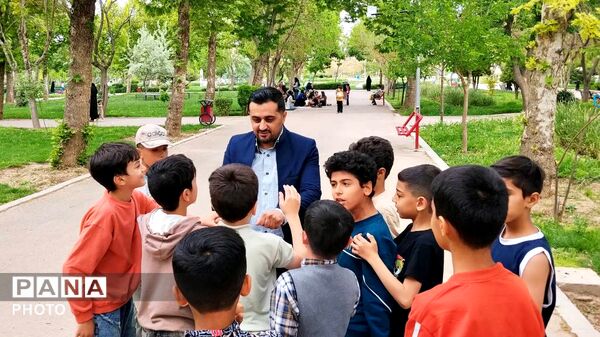 از کلاسِ مجازی تا قدردانیِ حضوری دانش‌آموزان در طبیعت