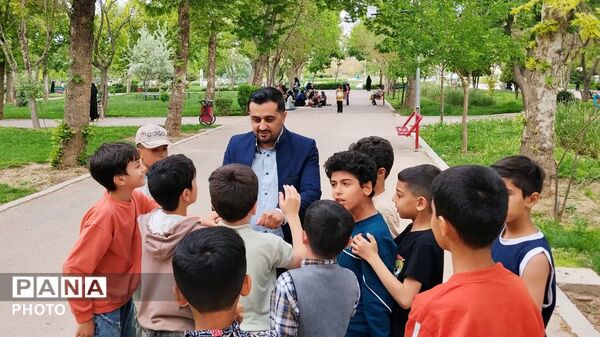 از کلاسِ مجازی تا قدردانیِ حضوری دانش‌آموزان در طبیعت