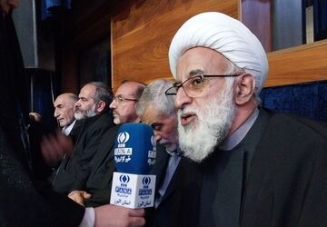 گردهمایی یادگاران هشت سال دفاع مقدس