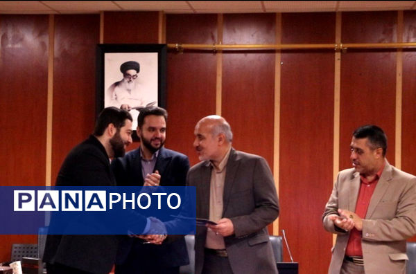 مراسم تجلیل از خبرنگاران پانا گلستان