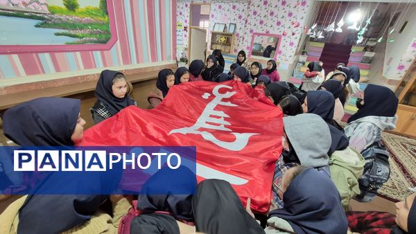 عطر حسینی در مدرسه نوشین بختیاری؛ ورود پرچم متبرک امام حسین(ع) و اجرای پویش «دانش‌آموز حرم‌ساز» در جوادآباد