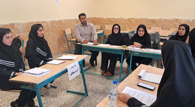 رقابت دانش‌آموزان پلدختر در جشنواره نوجوان خوارزمی