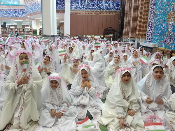 جشن بهار بندگی و موهبت مکلف شدن دختران دانش‌آموز منطقه پردیس