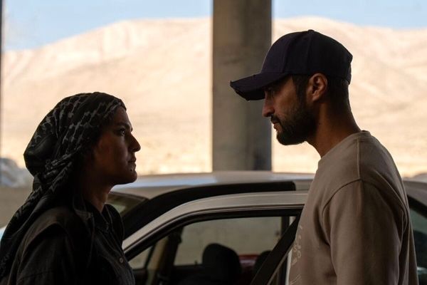 نگاهی به فیلم سینمایی اسکورت/ جاده‌ای که اخلاق را به چالش می‌کشد