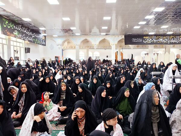 تحویل سالی متفاوت در امامزاده سید حمزه کاشمر