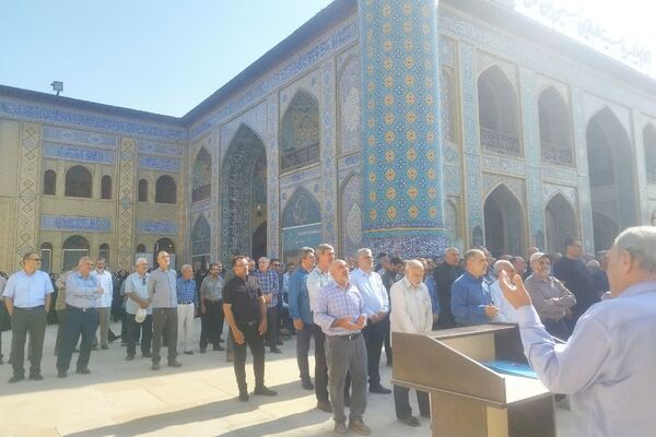 مراسم تشییع پیکر شهید جانباز حاج احمد شیخ حسینی در حرم سید علاءالدین حسین(ع)