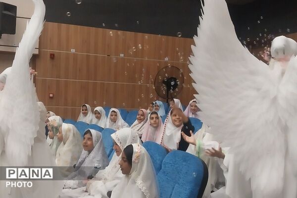 آغاز یک فصل آسمانی در زندگی دختران هدی