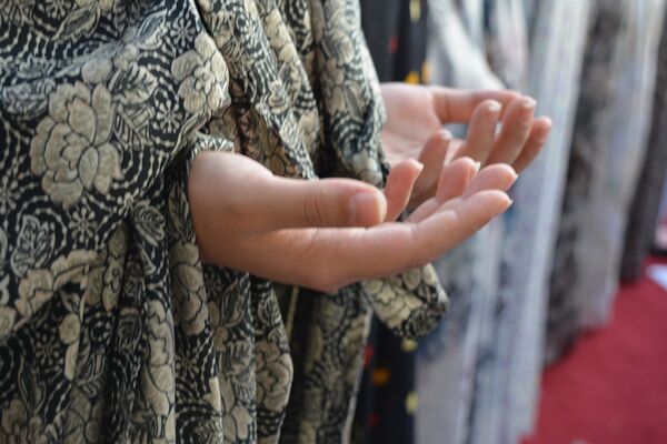 نماز باران، همخوانی زمین و آسمان در دبیرستان ولایت بهارستان‌دو