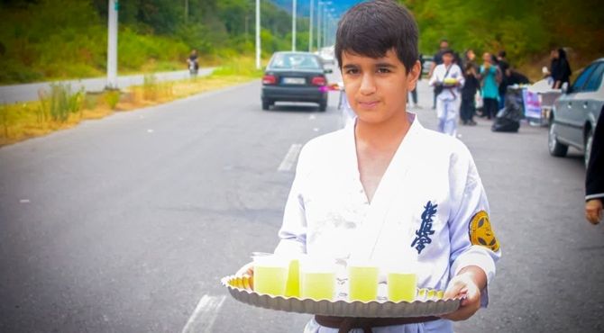 حضور پرشور مردم در پیاده‌روی جاماندگان اربعین در شهر گنبد کاووس