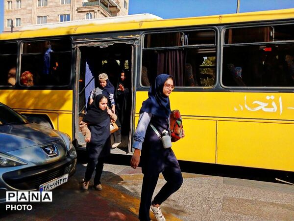 بدرقه پرانرژی هفتمی‌ها؛ از مدرسه تا اردوگاه باغرود