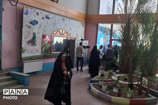 برپایی آزمون کتبی «رویداد تا اوج» در دبستان راهیان نور ناحیه دو شهرری 