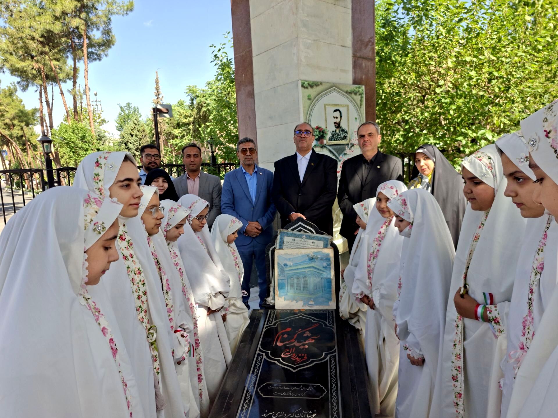 طنین اندازی سرود دختران میقات در مقتل شهید آرمان علی وردی