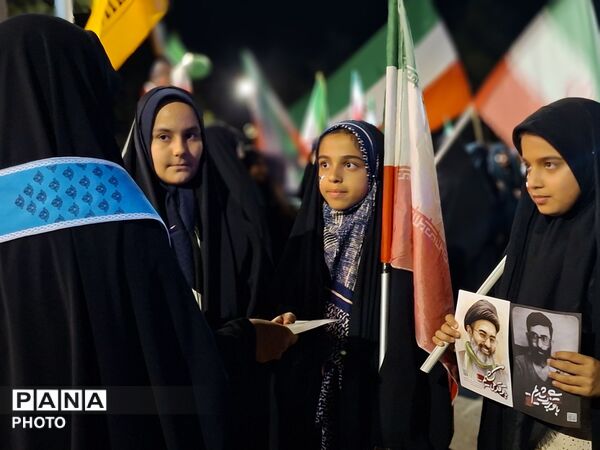 پویش با تو بزرگ شدیم و با تو قد می‌کشیم در رشتخوار