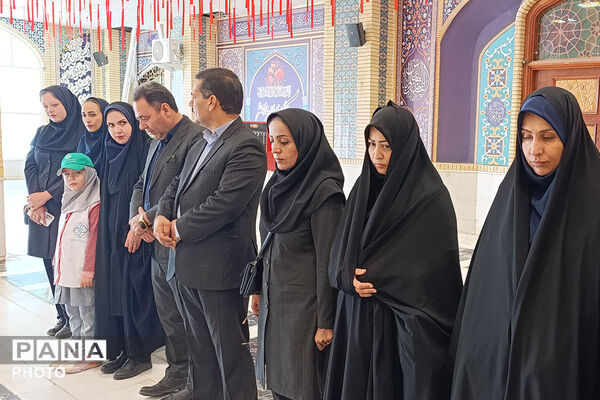 ادای احترام به شهدا و تجلیل از مربیان بهداشت در خراسان شمالی