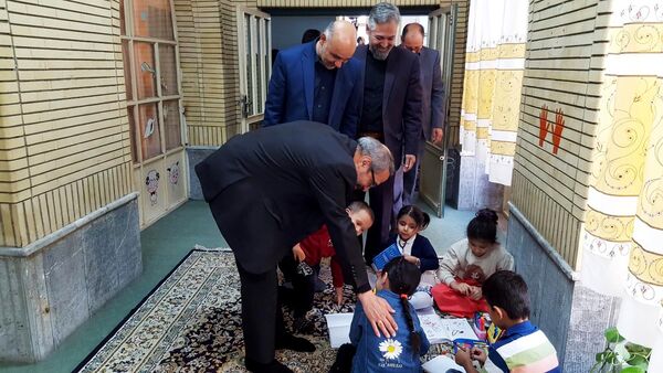 بازدید مدیر کل آموزش و پرورش استان از پیش دبستانی نوآموزان با آسیب شنوایی امام رضا (ع)