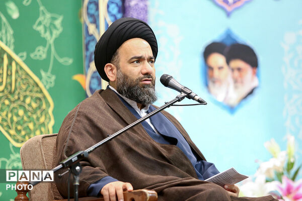آیین بزرگداشت دولتمردان شهید در حرم مطهر بانوی کرامت