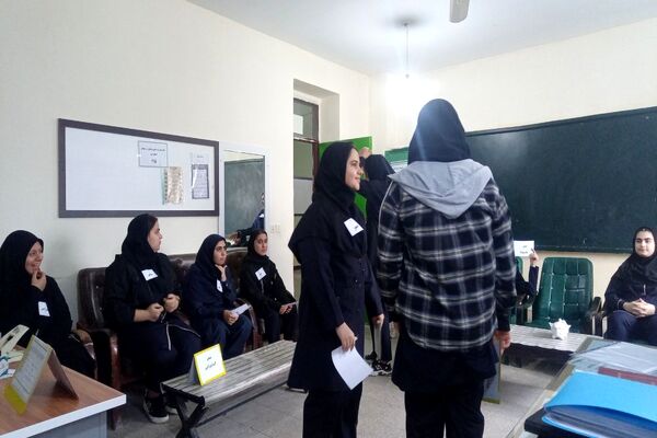 اجرای طرح مدام در دبیرستان عفت شهرستان پارس آباد 