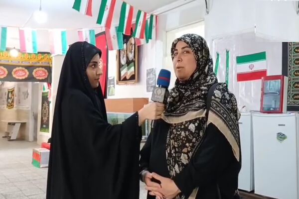 اسکان زائران مراسم تشییع رهبر شهید در دبیرستان دارالزهرا(س) 